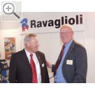 7. CARAT Leistungsmesse 2005 Reiner Piepmeyer (li.) Leiter Werkstattausrstung in der CARAT und Peter Tesch, im Vertrieb bei Ravaglioli Deutschland.  