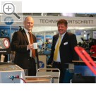 I.H.M. Internationale Handwerksmesse München Jochen Krner (li.), Geschftsfhrer der PERFOMTEC GmbH und Kay-Uwe Karsten, im Vertrieb bei ROMESS.  
