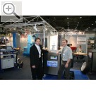 AMITEC 2007 in Leipzig Frank Bhr (li.) und Andre Holitschke an der TIRESONIC Radwaschmaschine.  