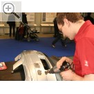 IHM Internationale Handwerksmesse 2009 Auf der Sonderschau der Autoberufe wurden Reparaturmethoden praktisch vorgefhrt.  