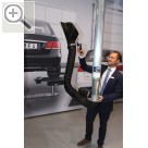 Impressionen von  der Automechanika 2016. NORFI Abgasabsaugung mit Mercedes Empfehlung, vorgefhrt von NORFI Vertriebsleiter Andreas Weber.
  