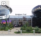Erffnung der Düsseldorfer Automeile. Im Autohaus YVEL sind die beiden Marken TOYOTA und LEXUS unter einem Dach vereint.  