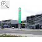 Erffnung der Düsseldorfer Automeile. Die beiden KROYMANS Autohuser sind ber eine Gangway miteinander verbunden.  